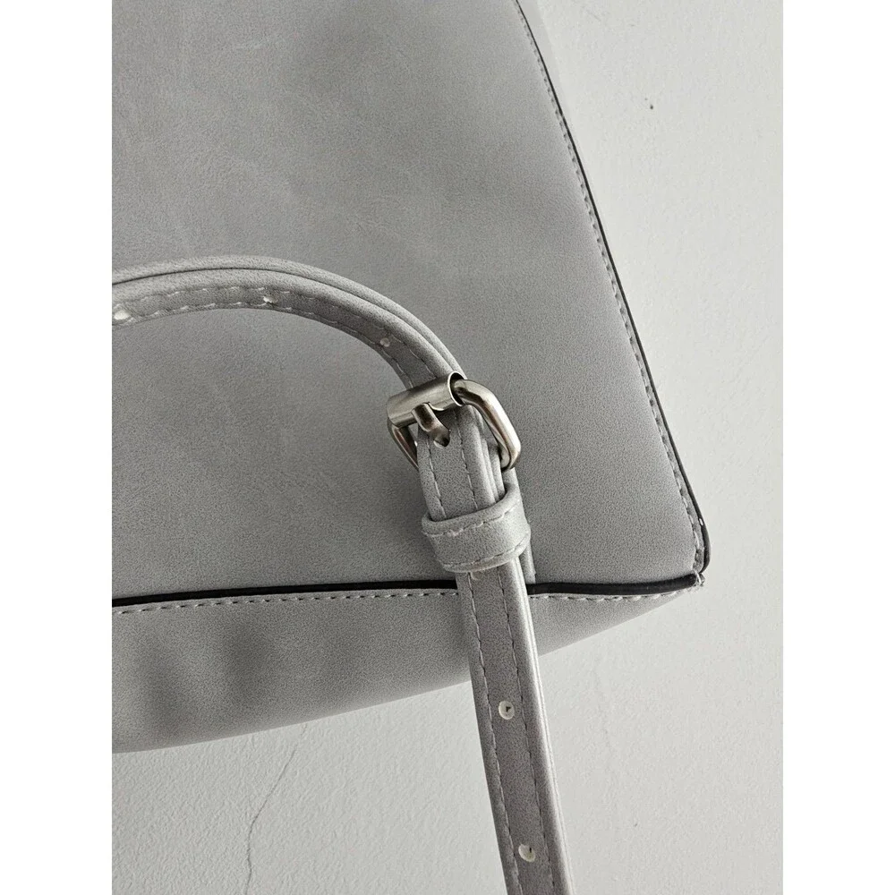 Mossimo Backpack Womens  Gray Faux Leathe  With Adjustable Straps Magnetic Flap